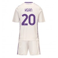 Fiorentina Moise Kean #20 Replika babykläder Bortaställ Barn 2025-26 Kortärmad (+ korta byxor)